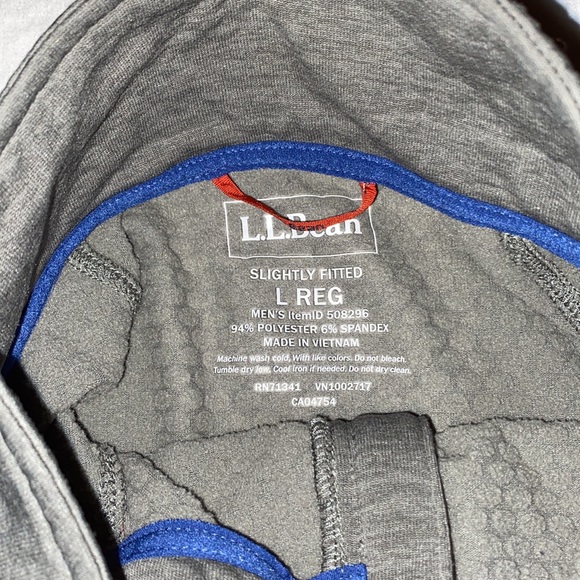 LL Bean Slightly Fitted Crewneck Polyester Sweater - Picture 2 of 3